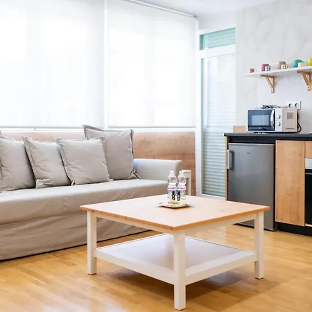 Daire Trendy And Bright 2